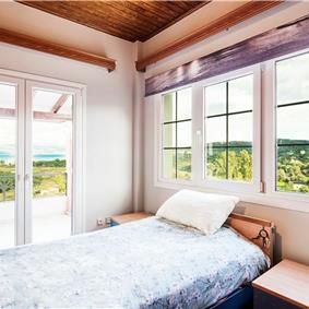 8 Bedroom villa with pool & seaview, near Acharavi, sleeps 16-18